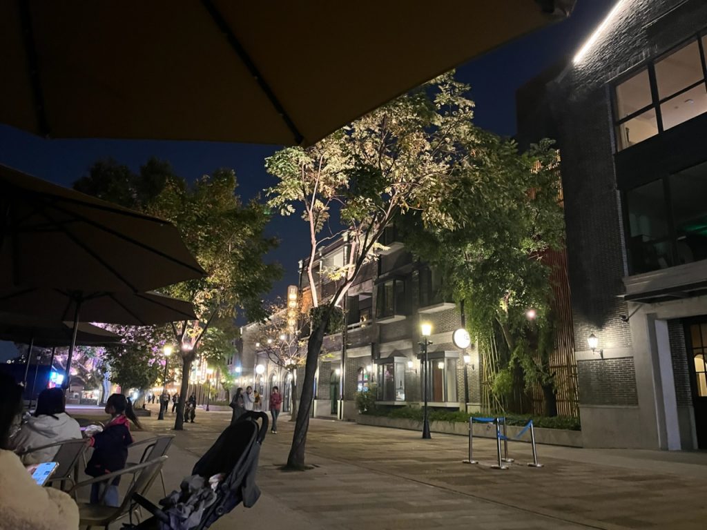 浦口火车站的椅子